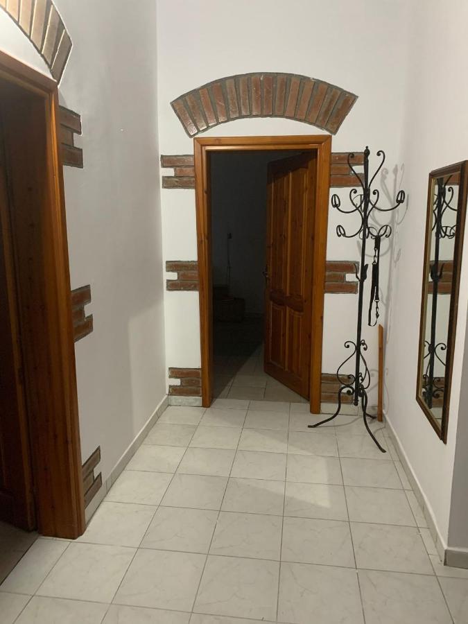 Apartement City Center Berat Luaran gambar